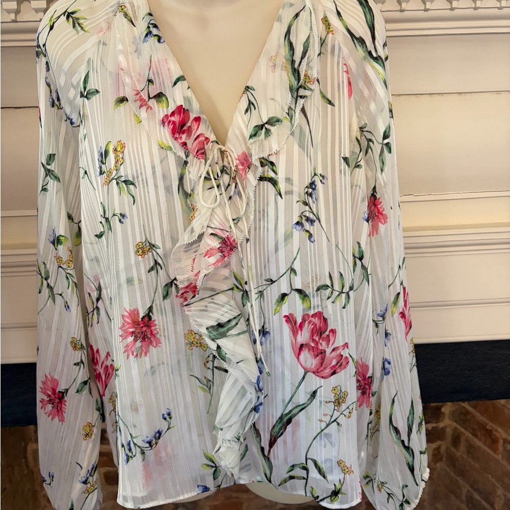 White House Black Market Floral Ruffle Blouse Size Large